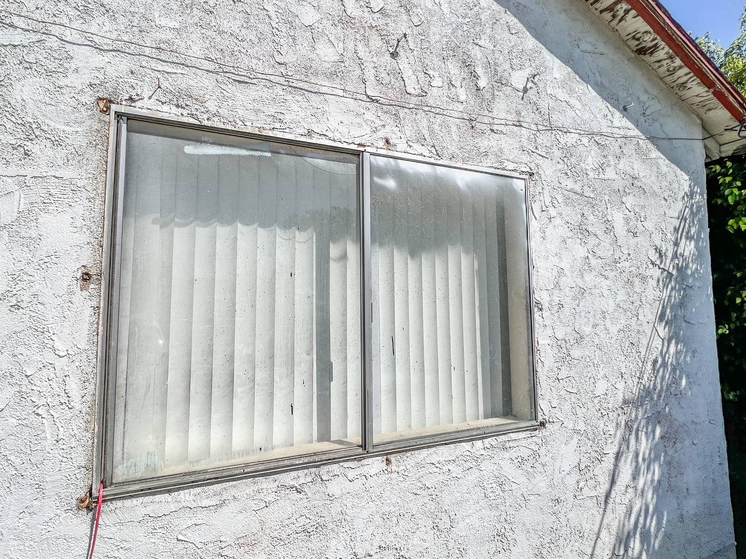 Window Replacement & Tex-Cote Paint Job in Montebello, CA Window Replacement in Montebello, CA Window Replacement Window Replacement in Montebello, CA (Before)