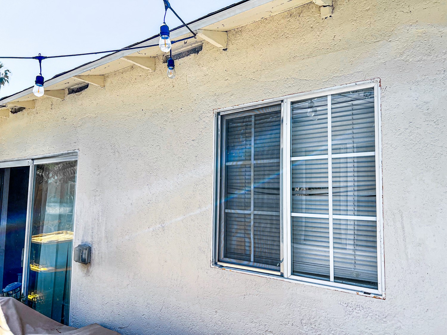 Window Replacement in Canoga Park, CA (Before)