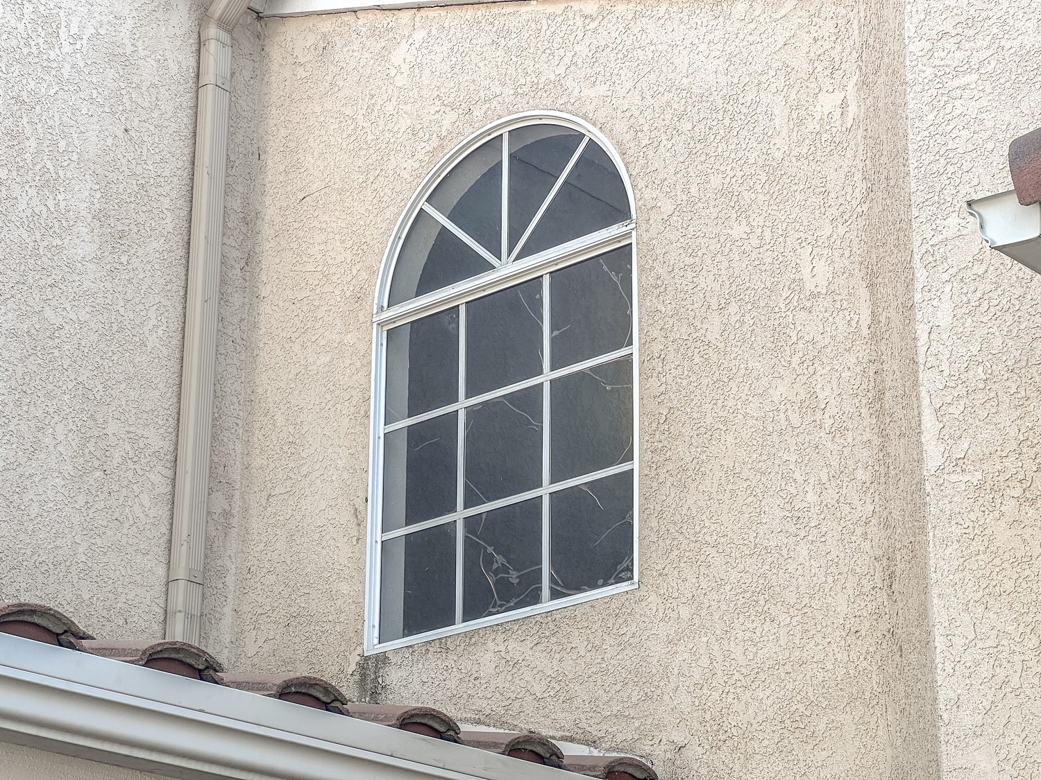 Window Replacement in Wildomar, CA (Before)